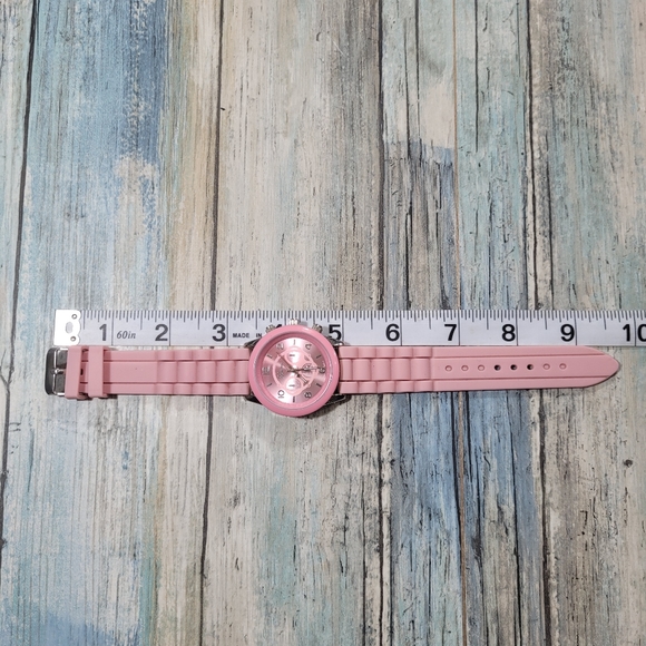 Geneva Silicone Watch Analog. - Picture 7 of 10